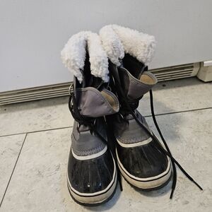 Sorel Black and Gray Snow Boots